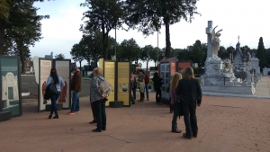Exposici&oacute;n en cementerio de Mercedes