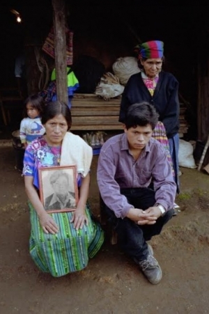 Refugiados aun despu&eacute;s de la muerte: memoria en Guatemala