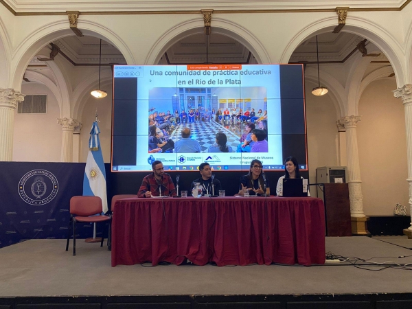 Mesa “Museos y Territorios”