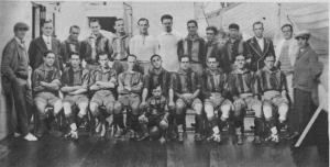 Los jugadores en el barco que los llev&oacute; a una de sus giras europeas (1929)